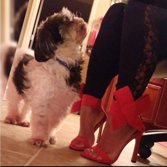 Betsey Johnson red bow heels - Picture 8 of 8